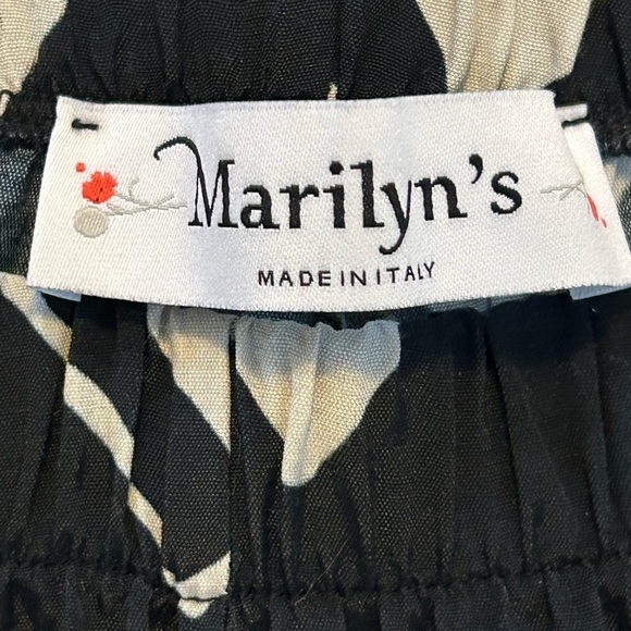 Marilyn’s Monochrome Geometric Wide-Leg Pants - Picture 5 of 6